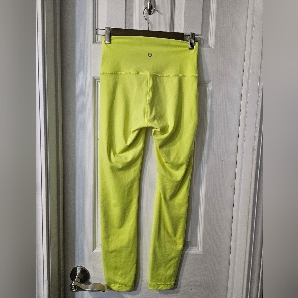 Lululemon Wunder Under Leggings - Picture 3 of 4